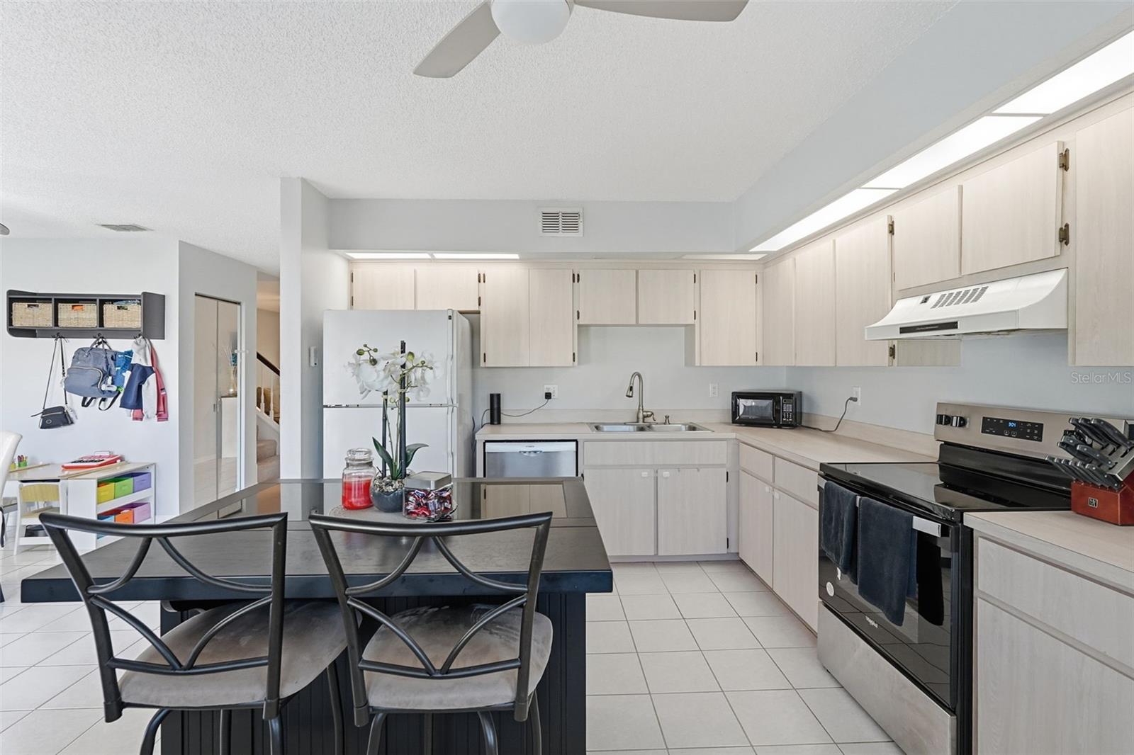 Image 13 of 31 For 7363 62nd Avenue N