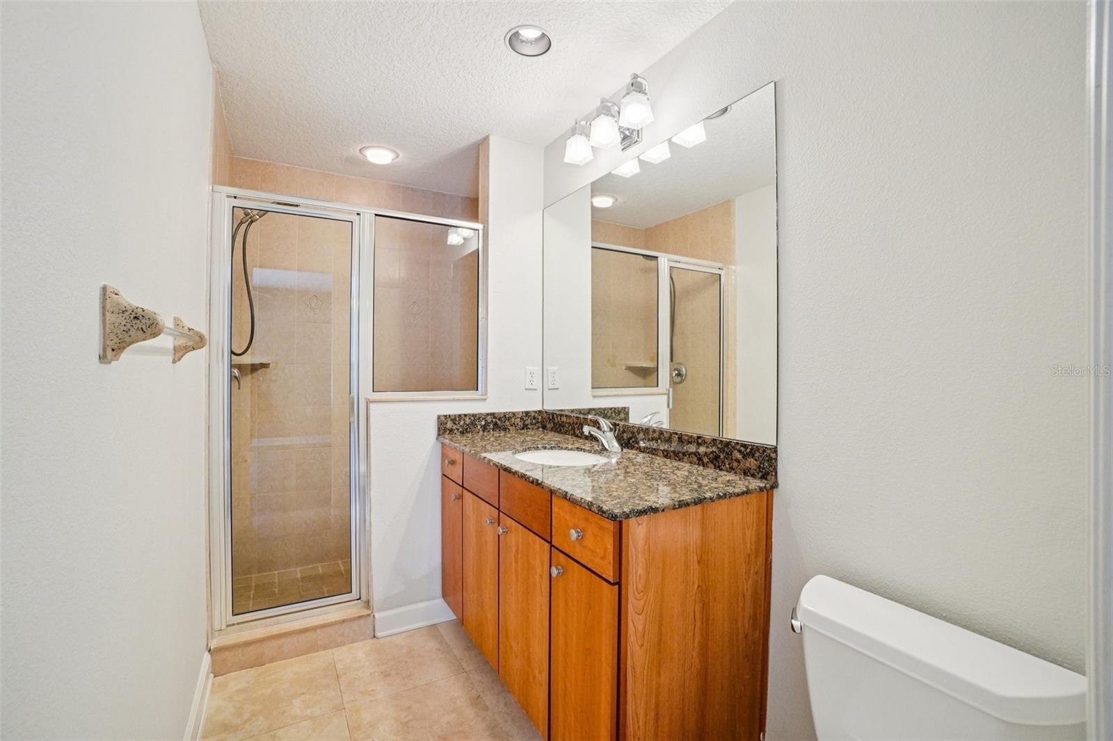 Image 39 of 47 For 502 Albany Avenue 4