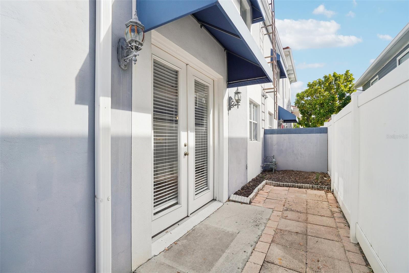 Image 42 of 47 For 502 Albany Avenue 4