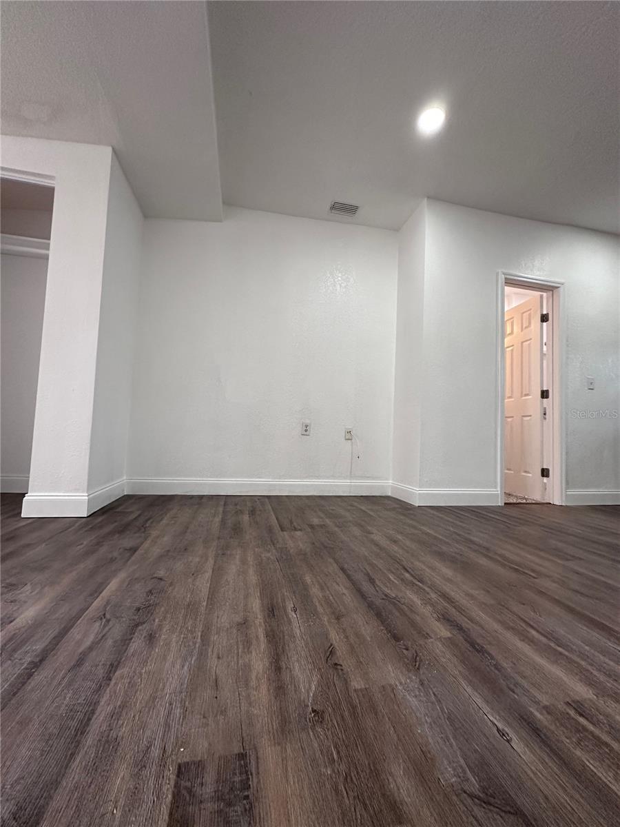 Image 43 of 94 For 5505 16th Avenue S