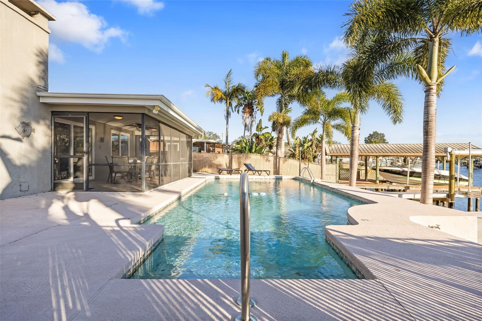 Listing photo id 1 for 5702 Riddle Road