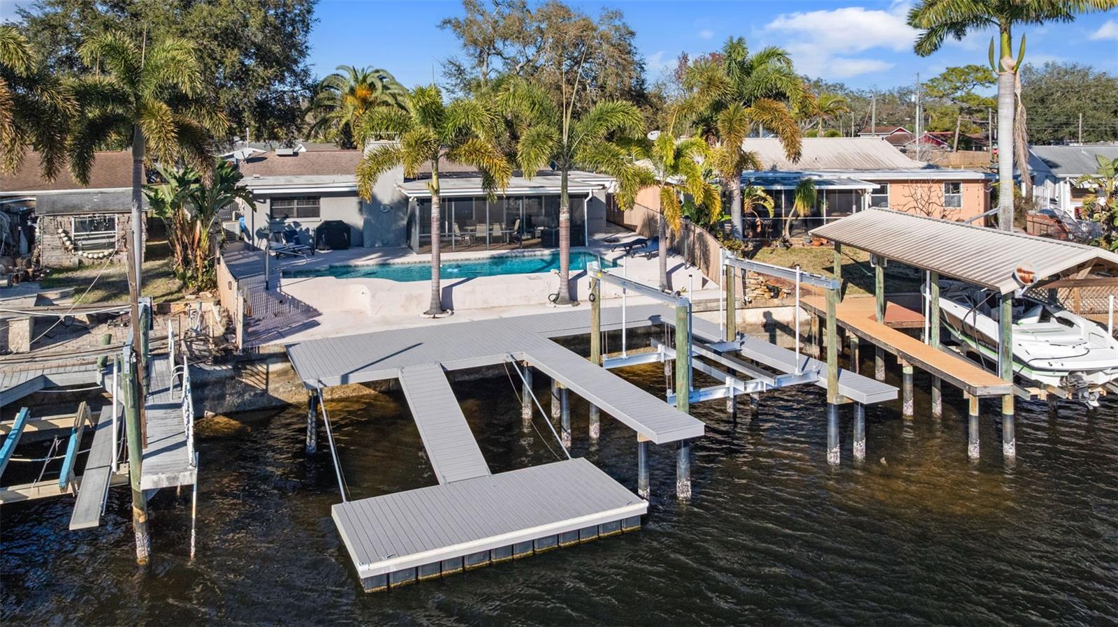 Listing photo id 2 for 5702 Riddle Road