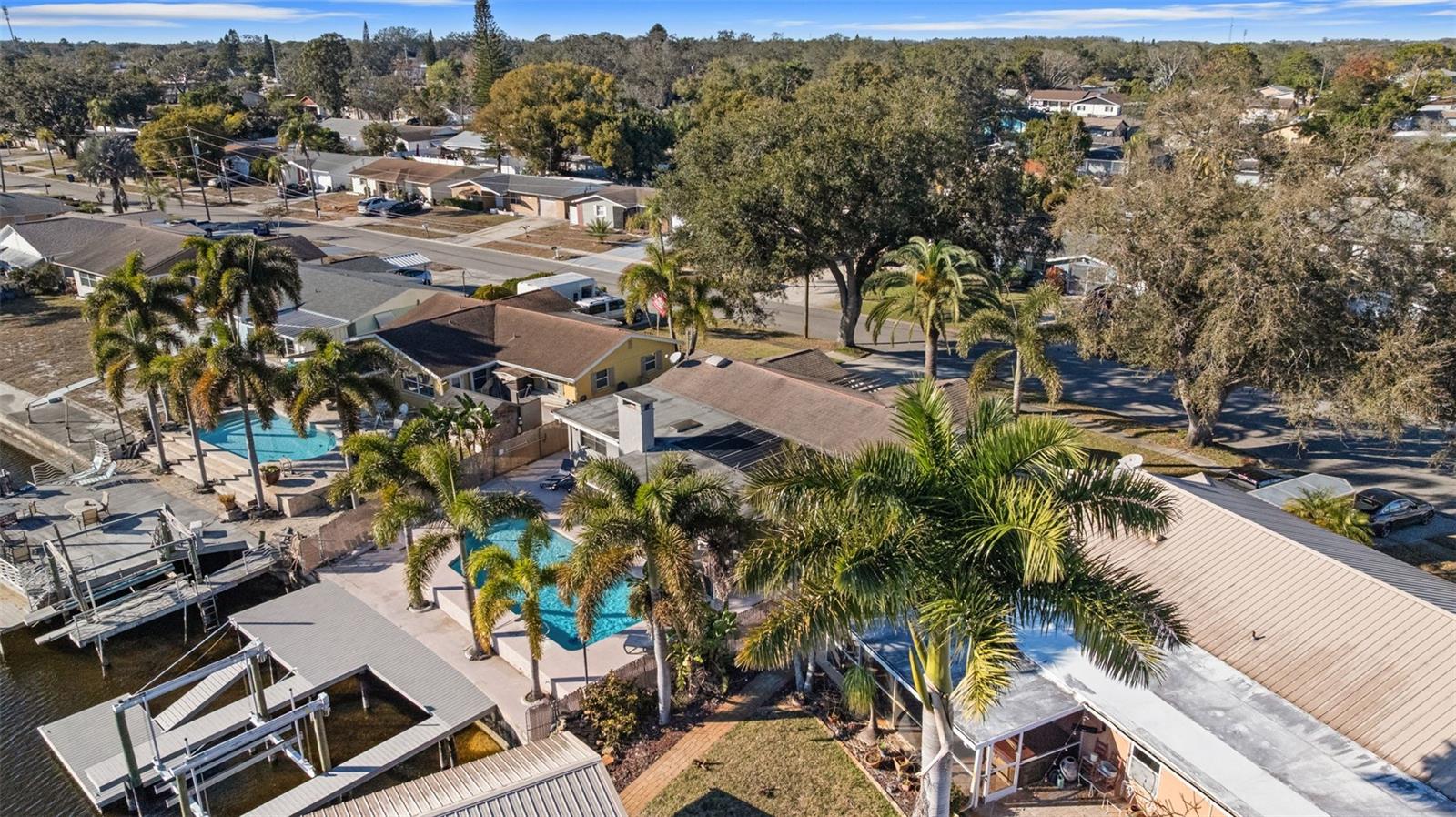 Listing photo id 40 for 5702 Riddle Road