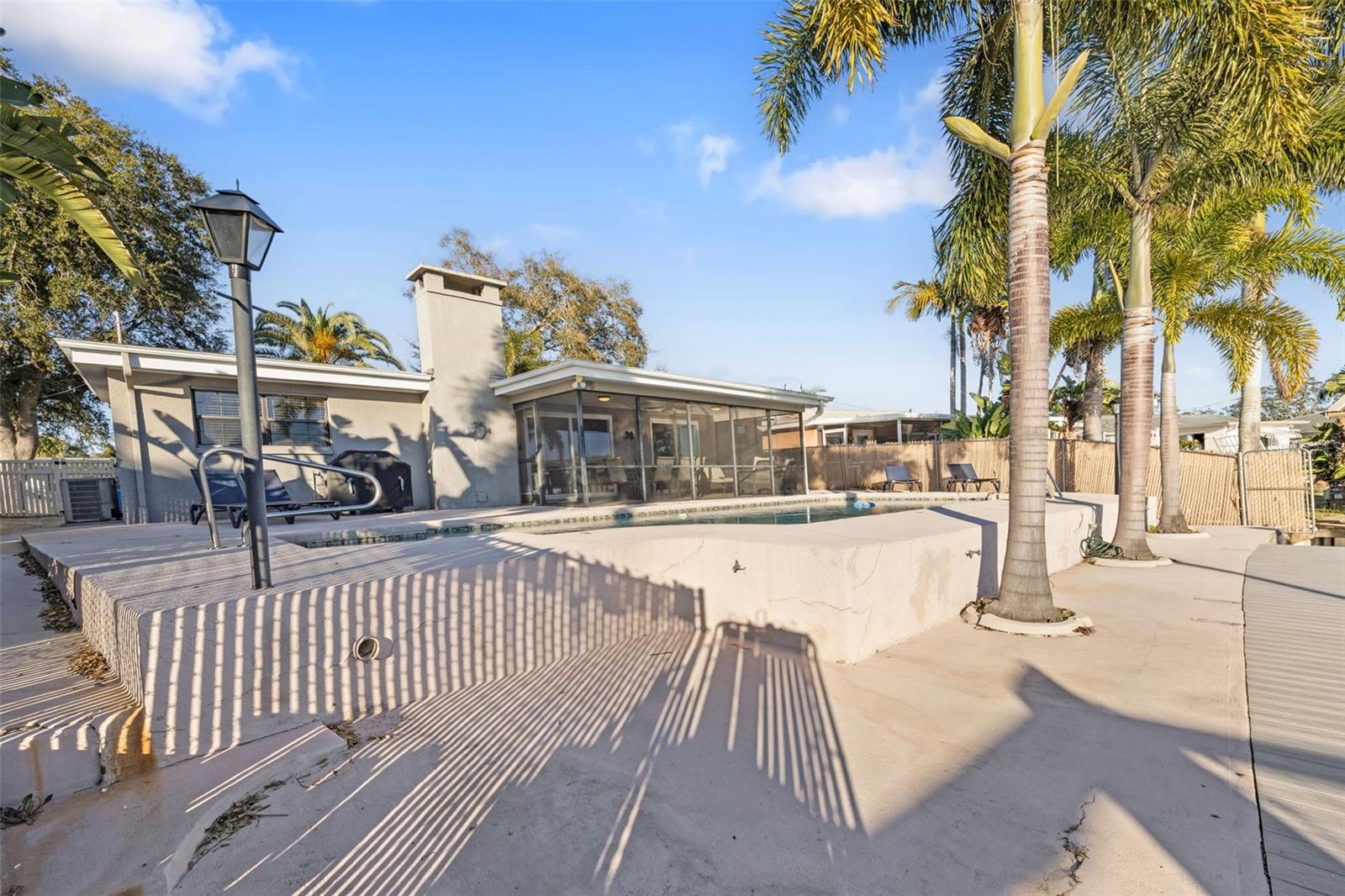 Listing photo id 45 for 5702 Riddle Road