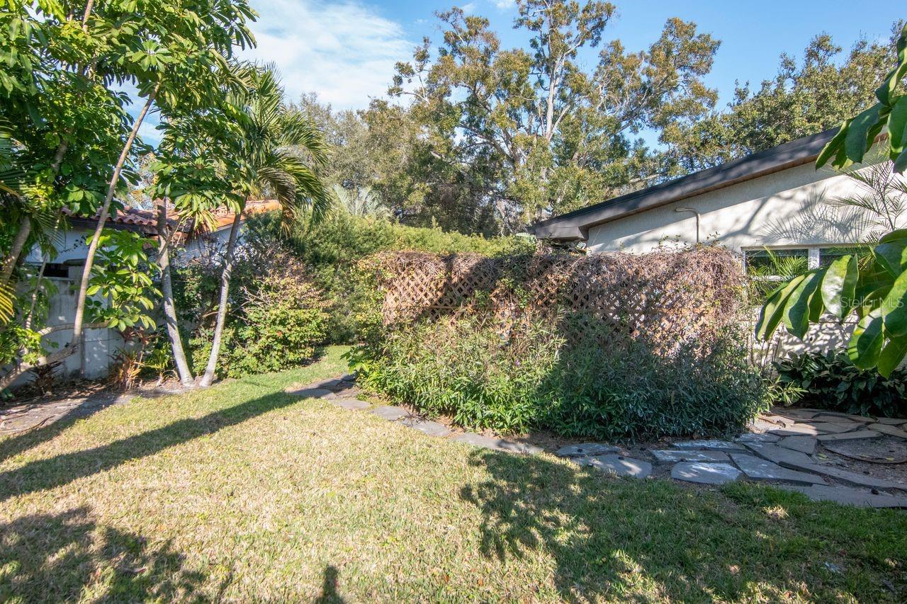 Image 45 of 53 For 4715 San Jose Street