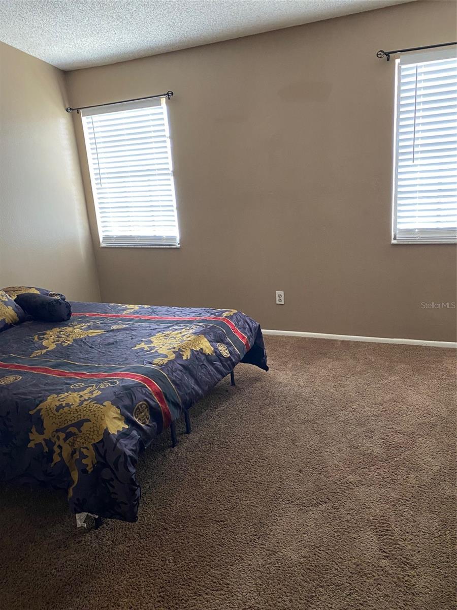 Image 13 of 19 For 12522 Castle Hill Drive