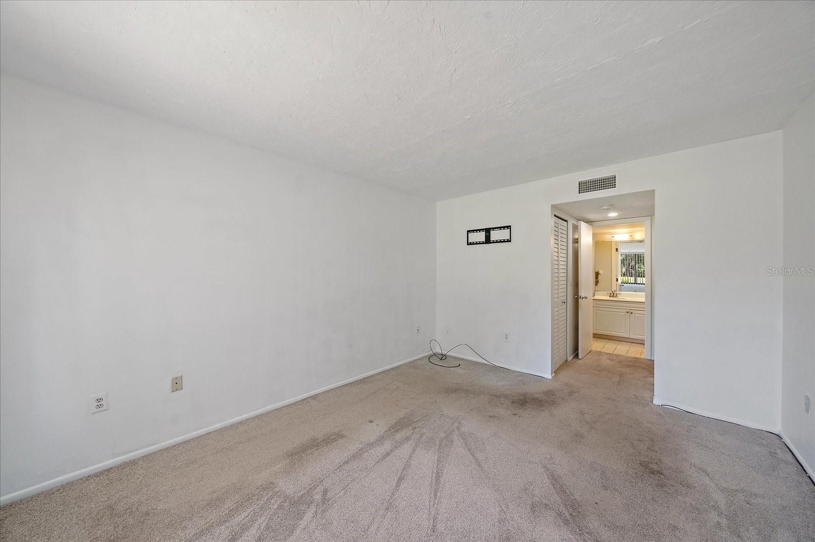 Image 16 of 27 For 7742 Eagle Creek Drive 7524