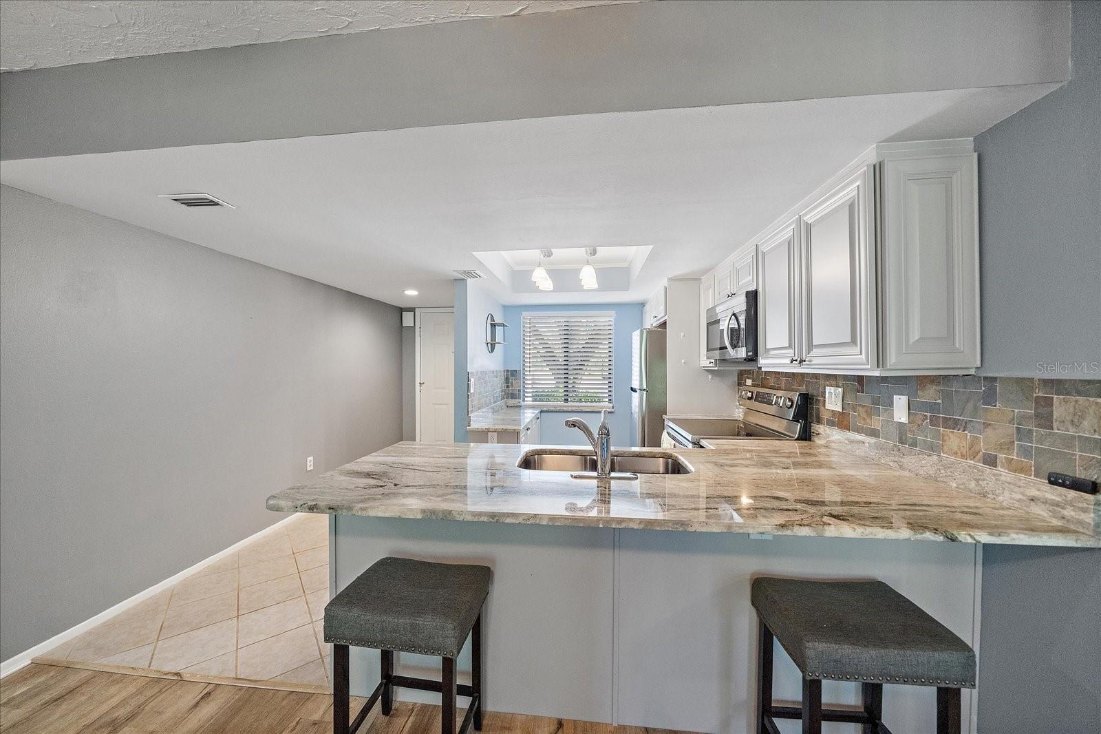 Image 6 of 27 For 7742 Eagle Creek Drive 7524