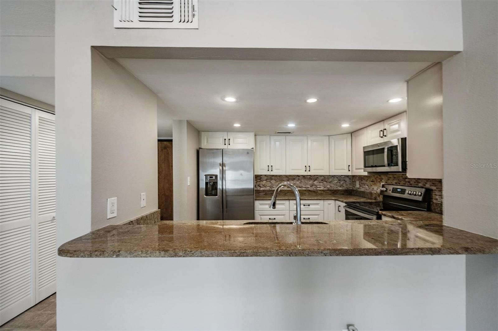 Image 13 of 46 For 13602 Village Drive 1204