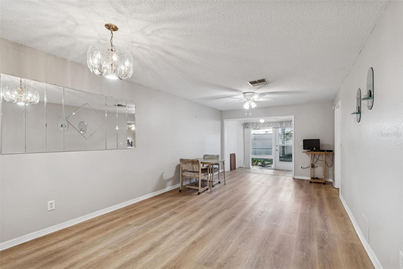 Image 11 of 74 For 2465 Northside Drive 1502