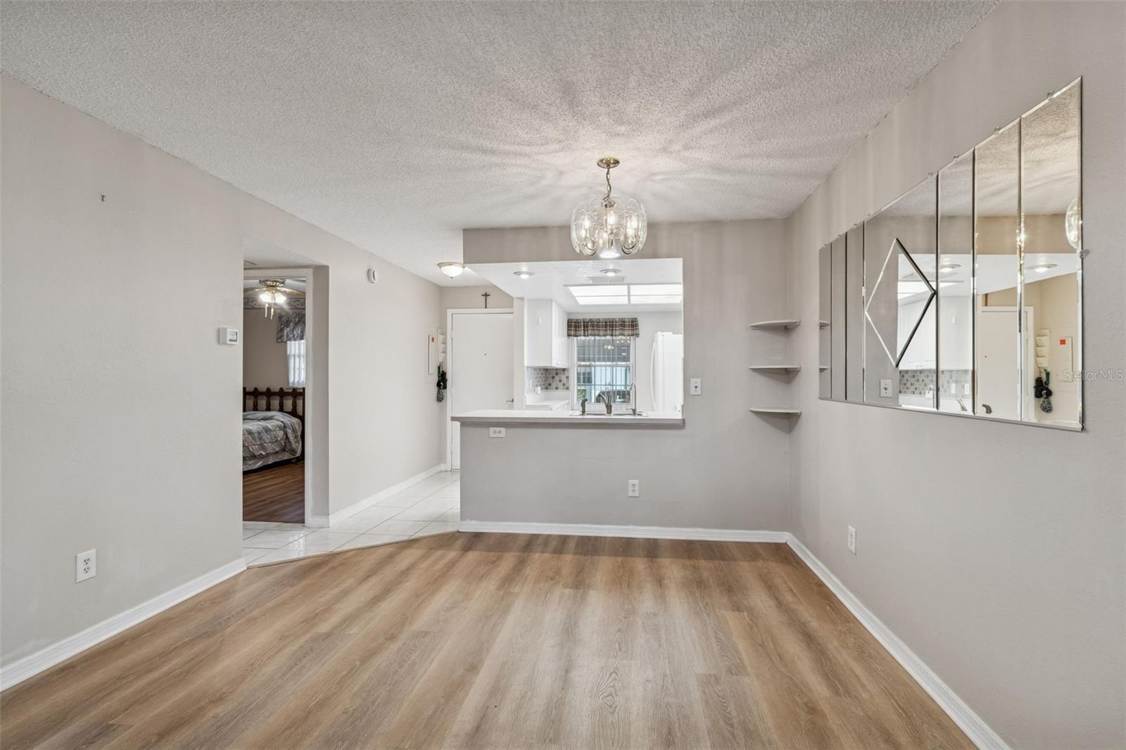 Image 14 of 74 For 2465 Northside Drive 1502