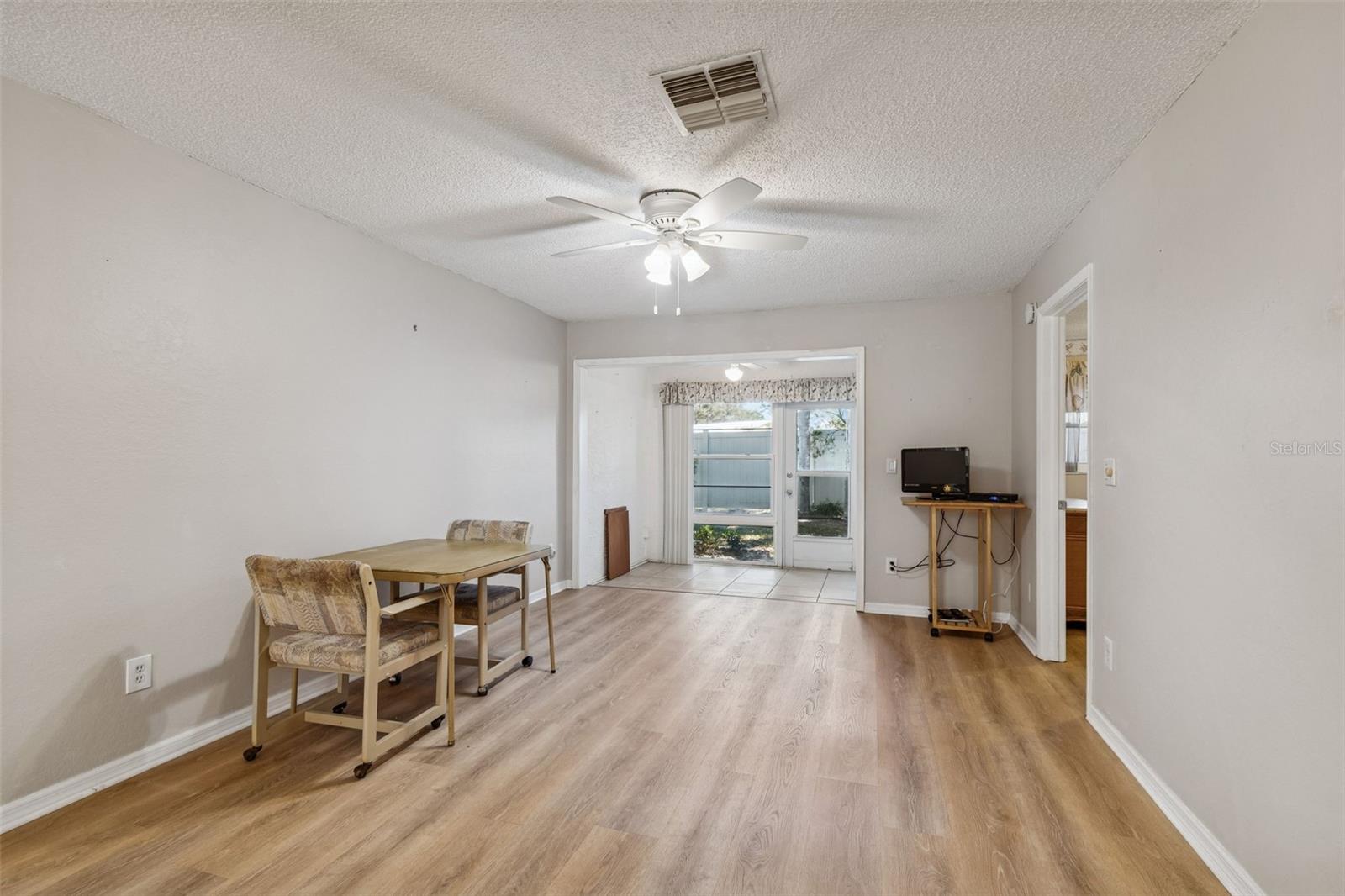 Image 15 of 74 For 2465 Northside Drive 1502