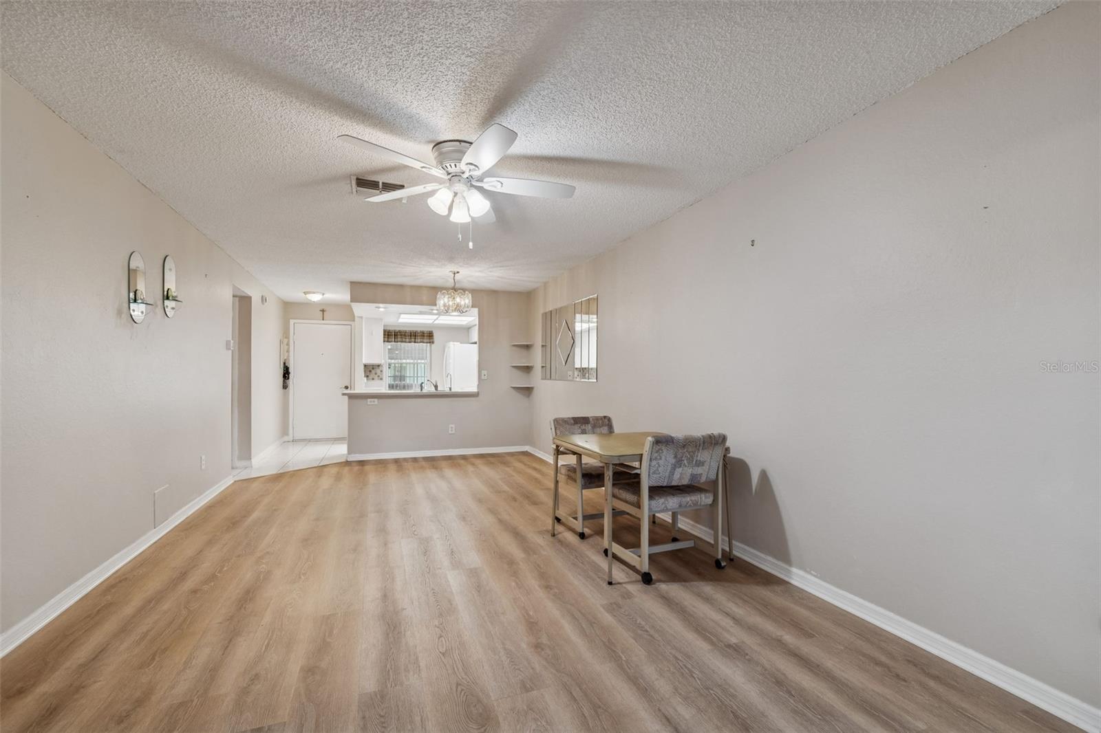 Image 18 of 74 For 2465 Northside Drive 1502