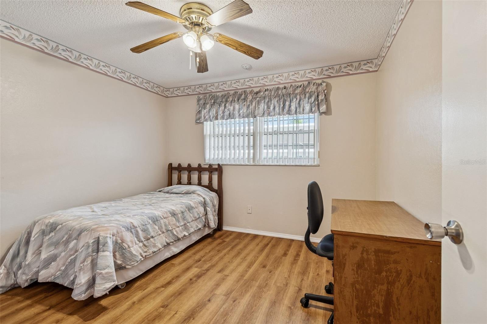 Image 33 of 74 For 2465 Northside Drive 1502