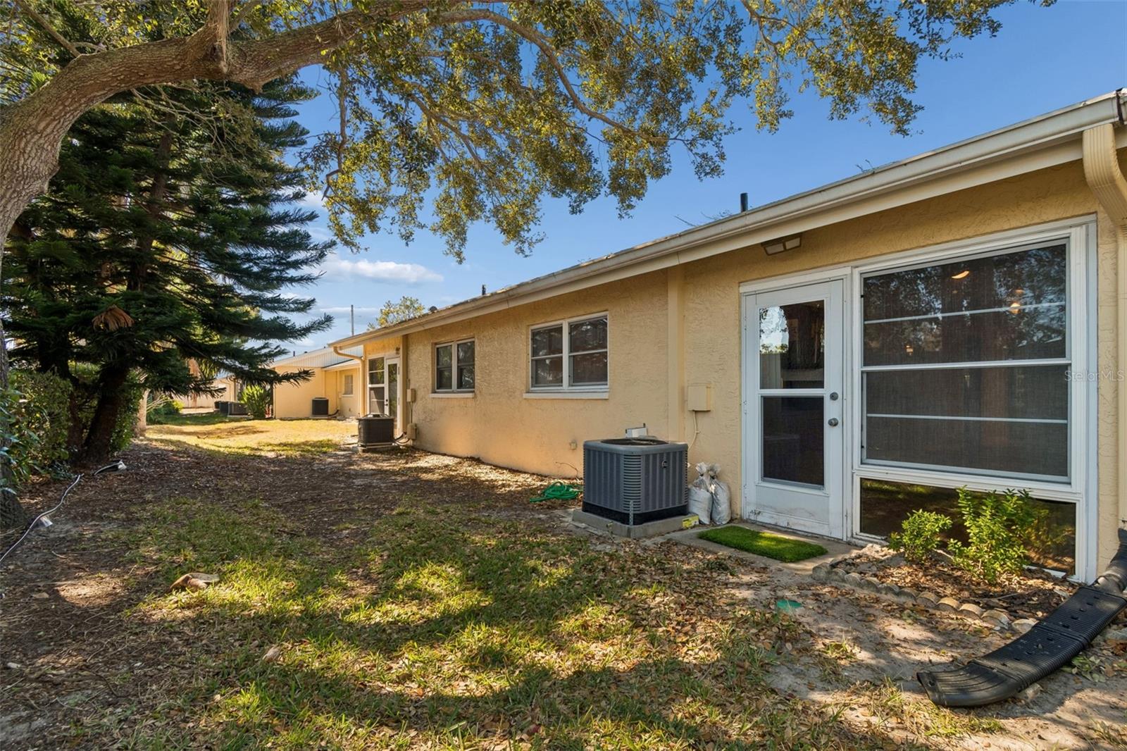 Image 44 of 74 For 2465 Northside Drive 1502