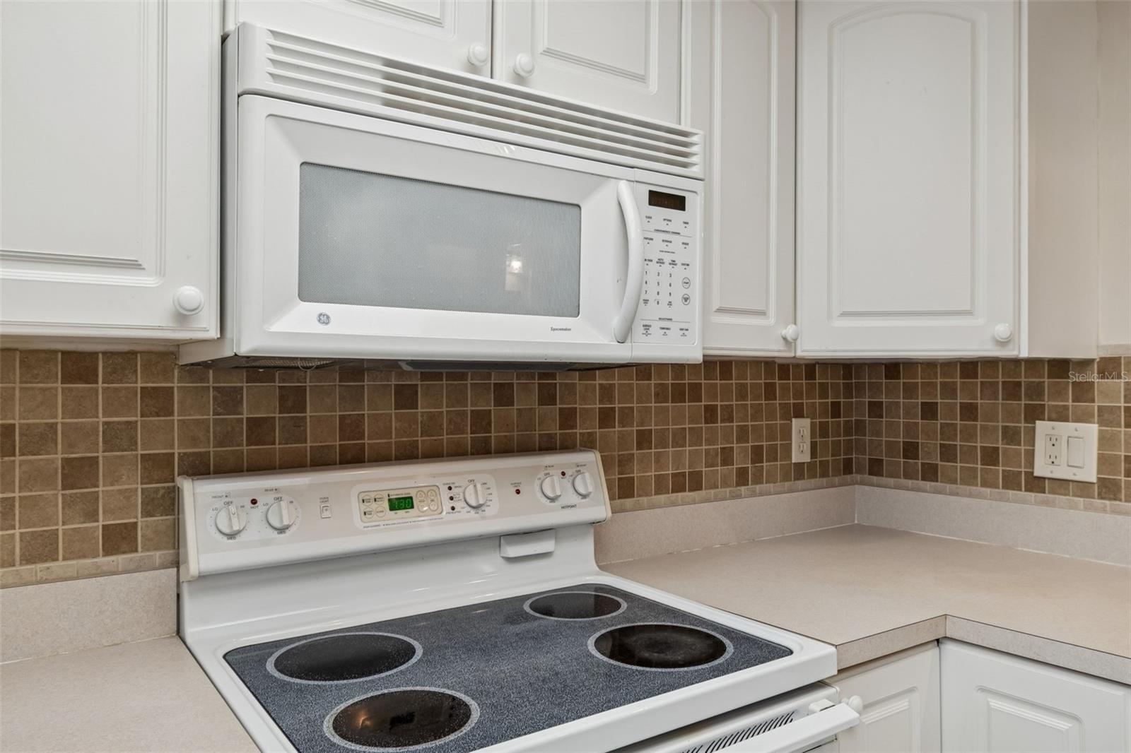 Image 6 of 74 For 2465 Northside Drive 1502