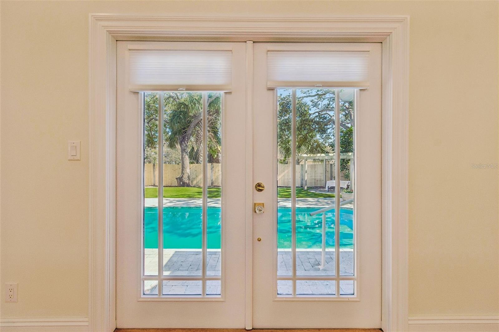 Image 25 of 95 For 344 21st Avenue Ne