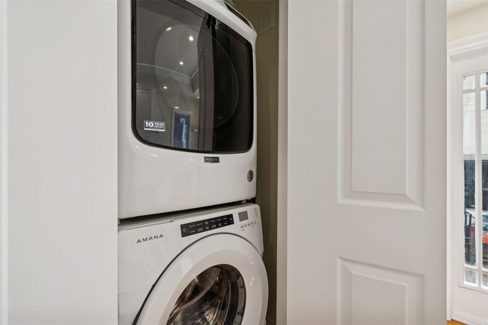 Image 37 of 95 For 344 21st Avenue Ne