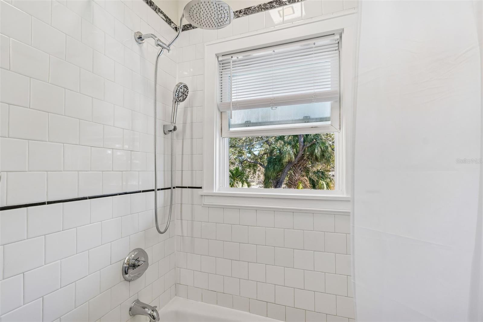 Image 64 of 95 For 344 21st Avenue Ne