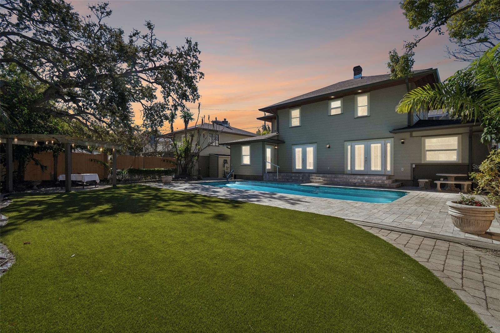 Image 87 of 95 For 344 21st Avenue Ne