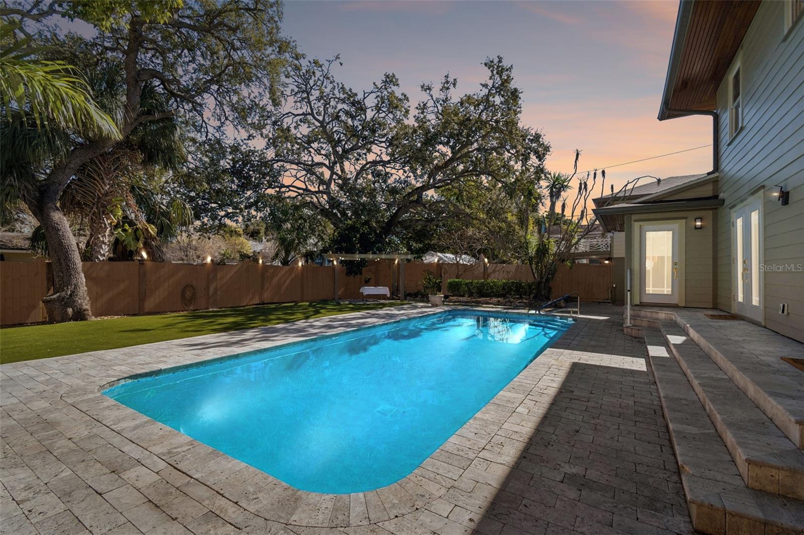 Image 88 of 95 For 344 21st Avenue Ne