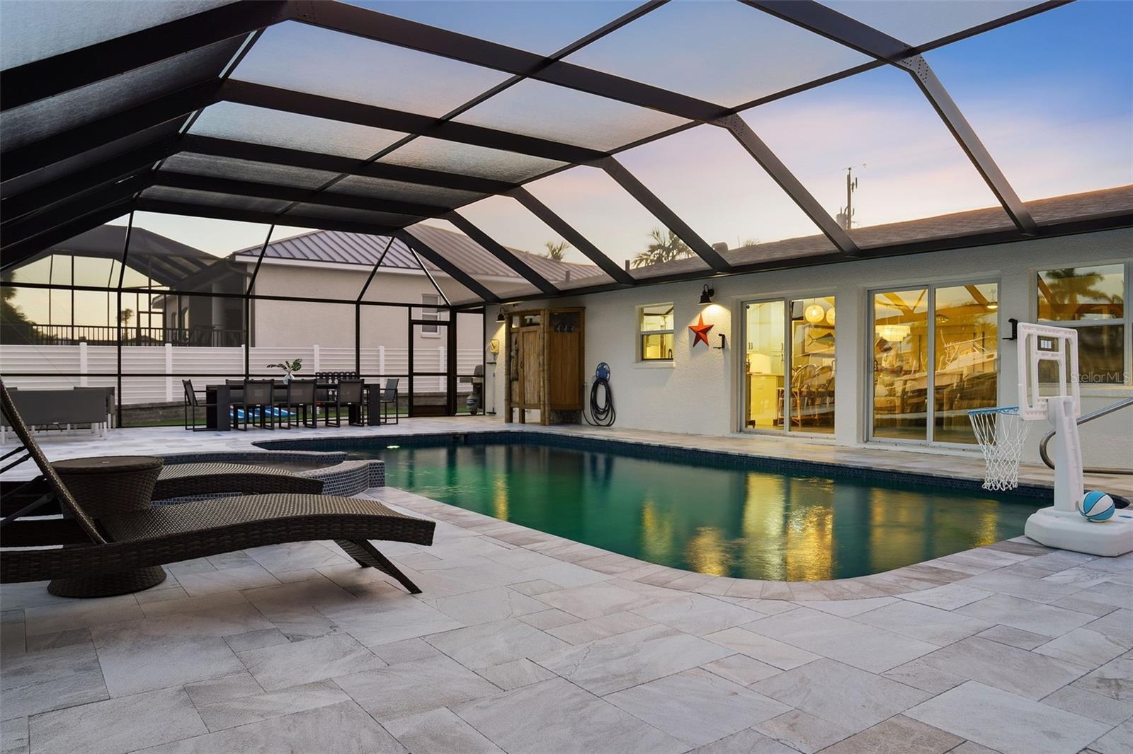 Image 11 of 33 For 3915 Coconut Terrace