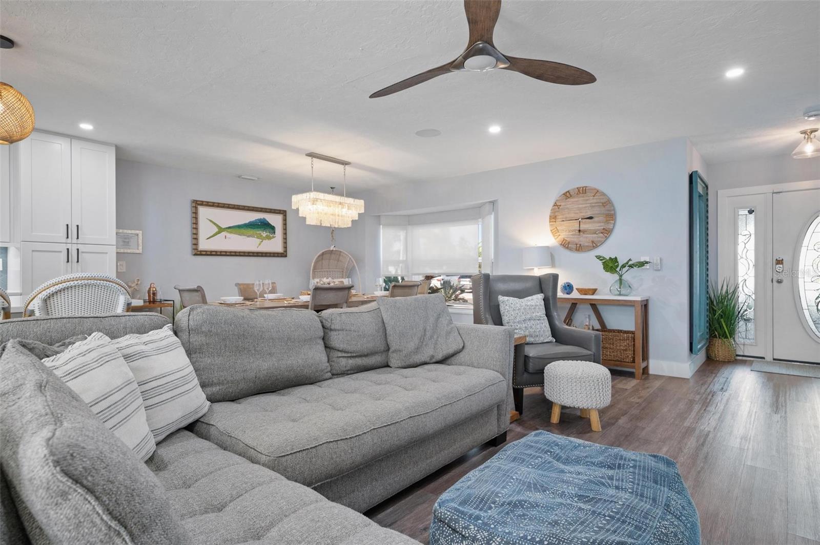 Image 16 of 33 For 3915 Coconut Terrace