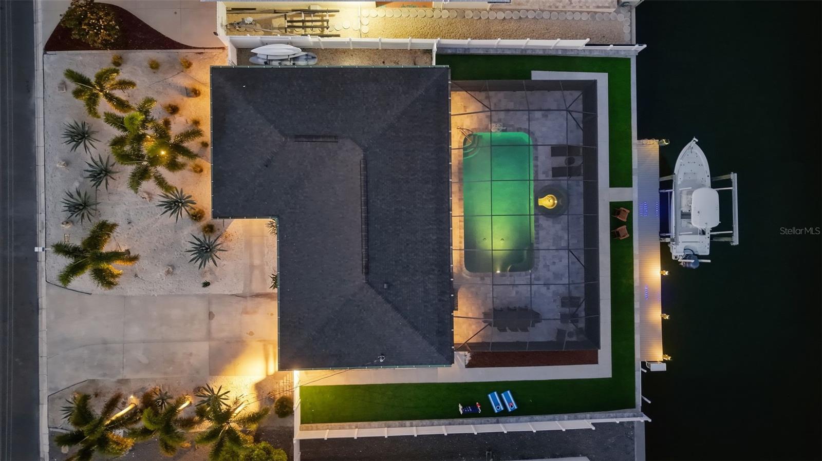 Image 2 of 33 For 3915 Coconut Terrace