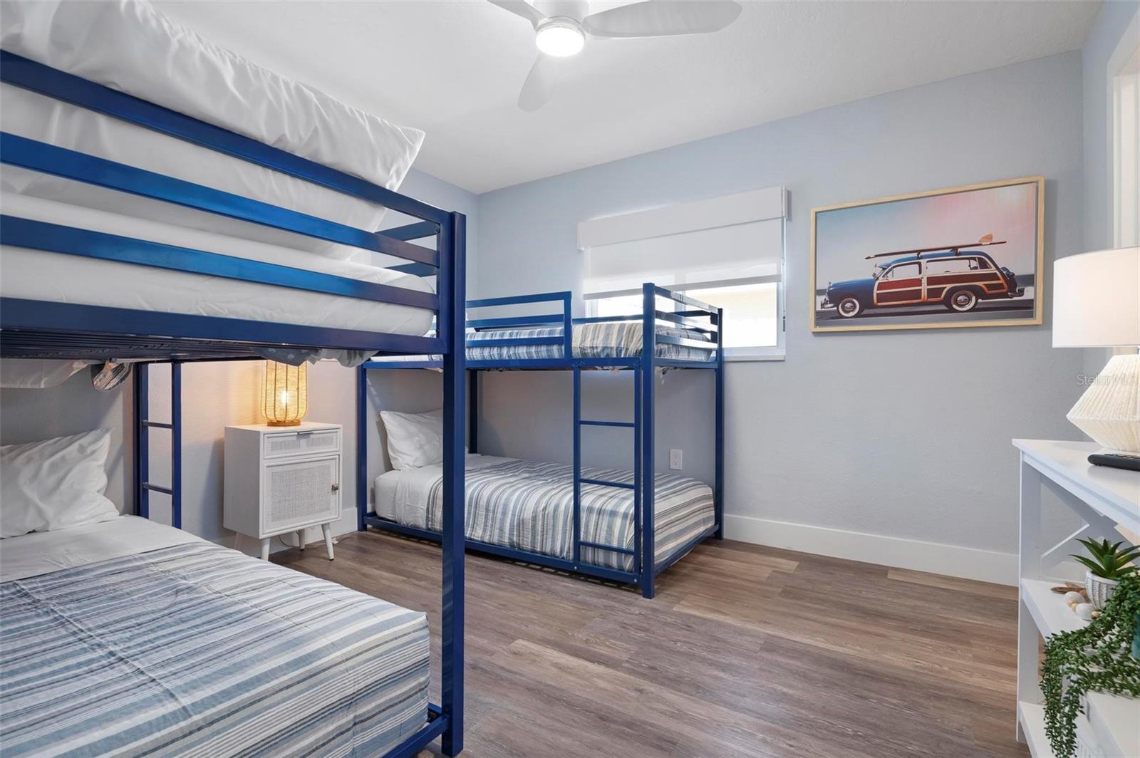 Image 24 of 33 For 3915 Coconut Terrace