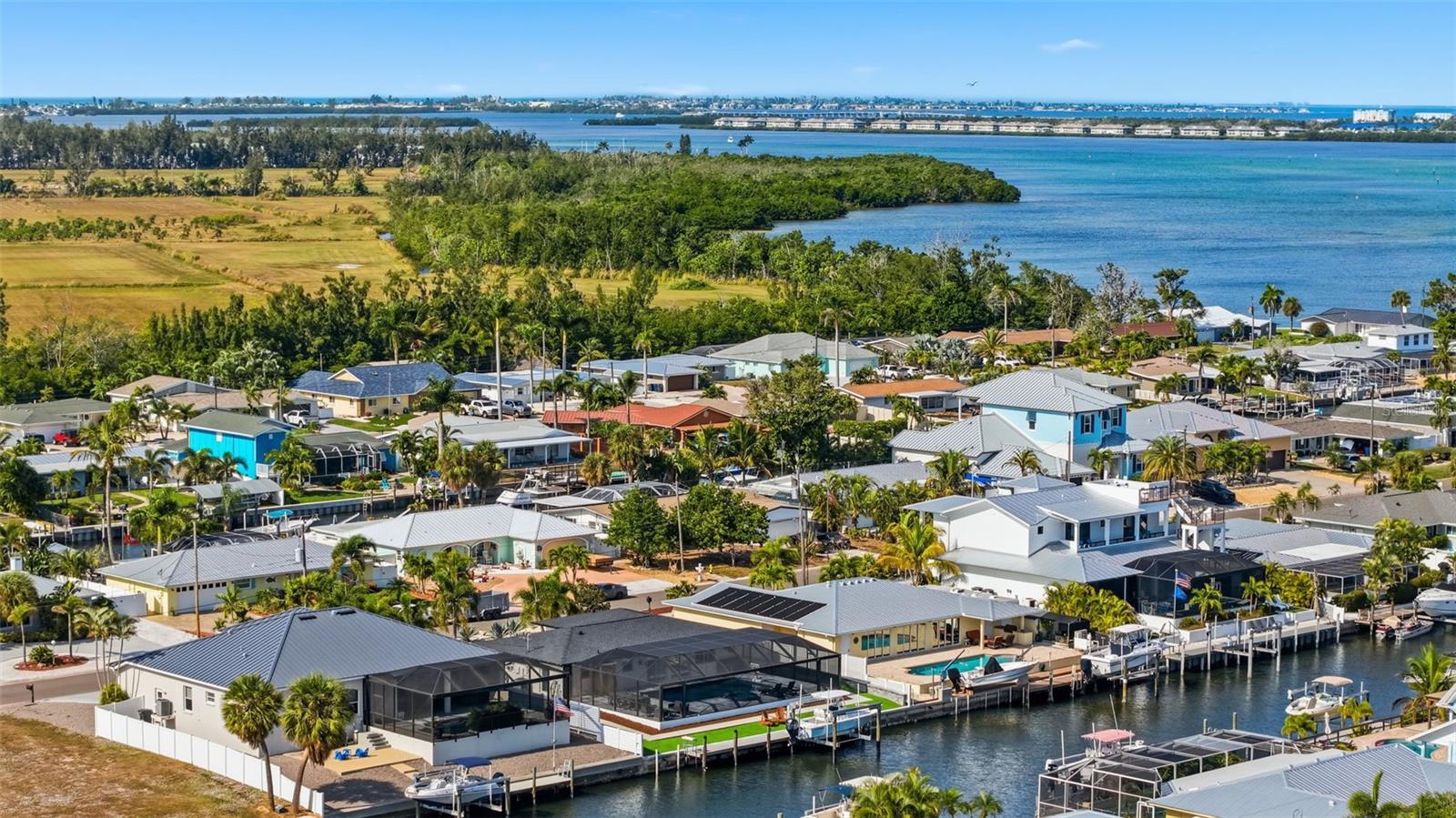 Image 30 of 33 For 3915 Coconut Terrace