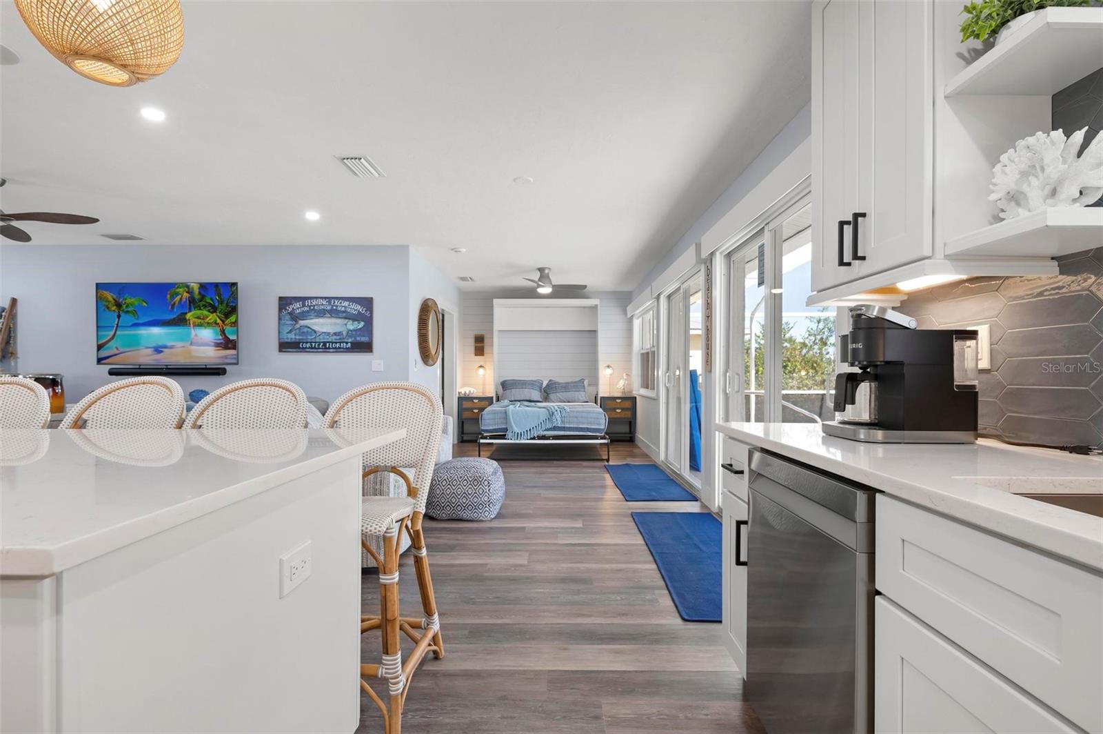 Image 5 of 33 For 3915 Coconut Terrace