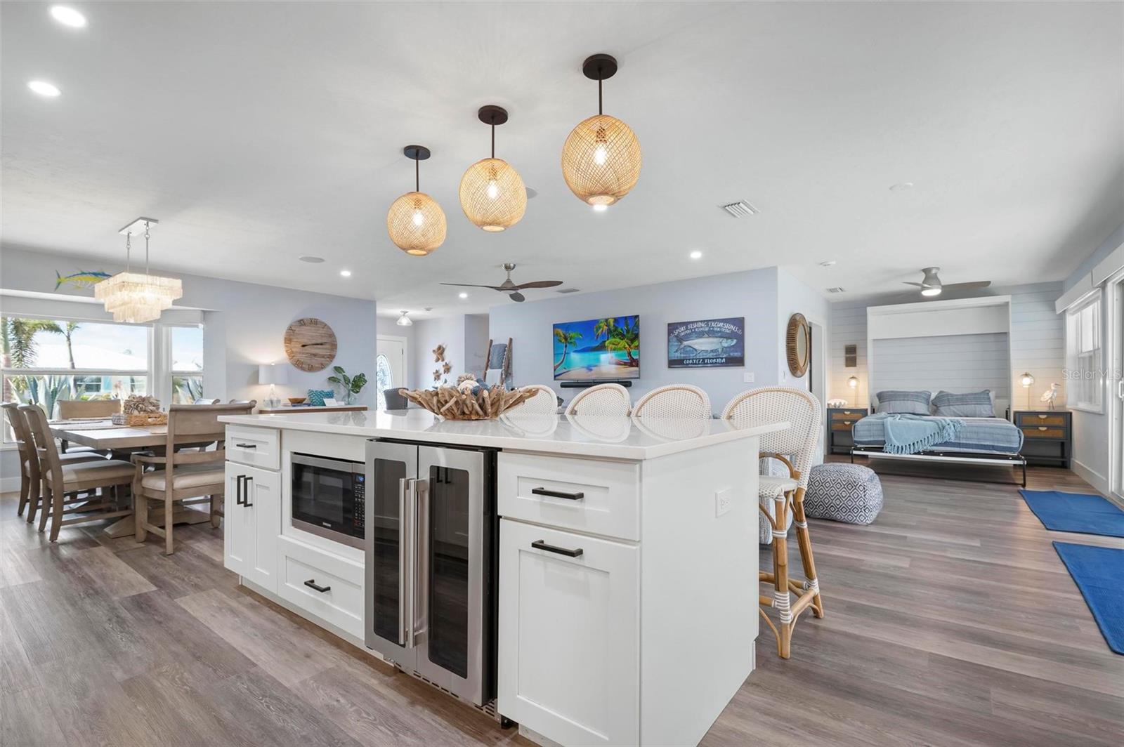 Image 6 of 33 For 3915 Coconut Terrace