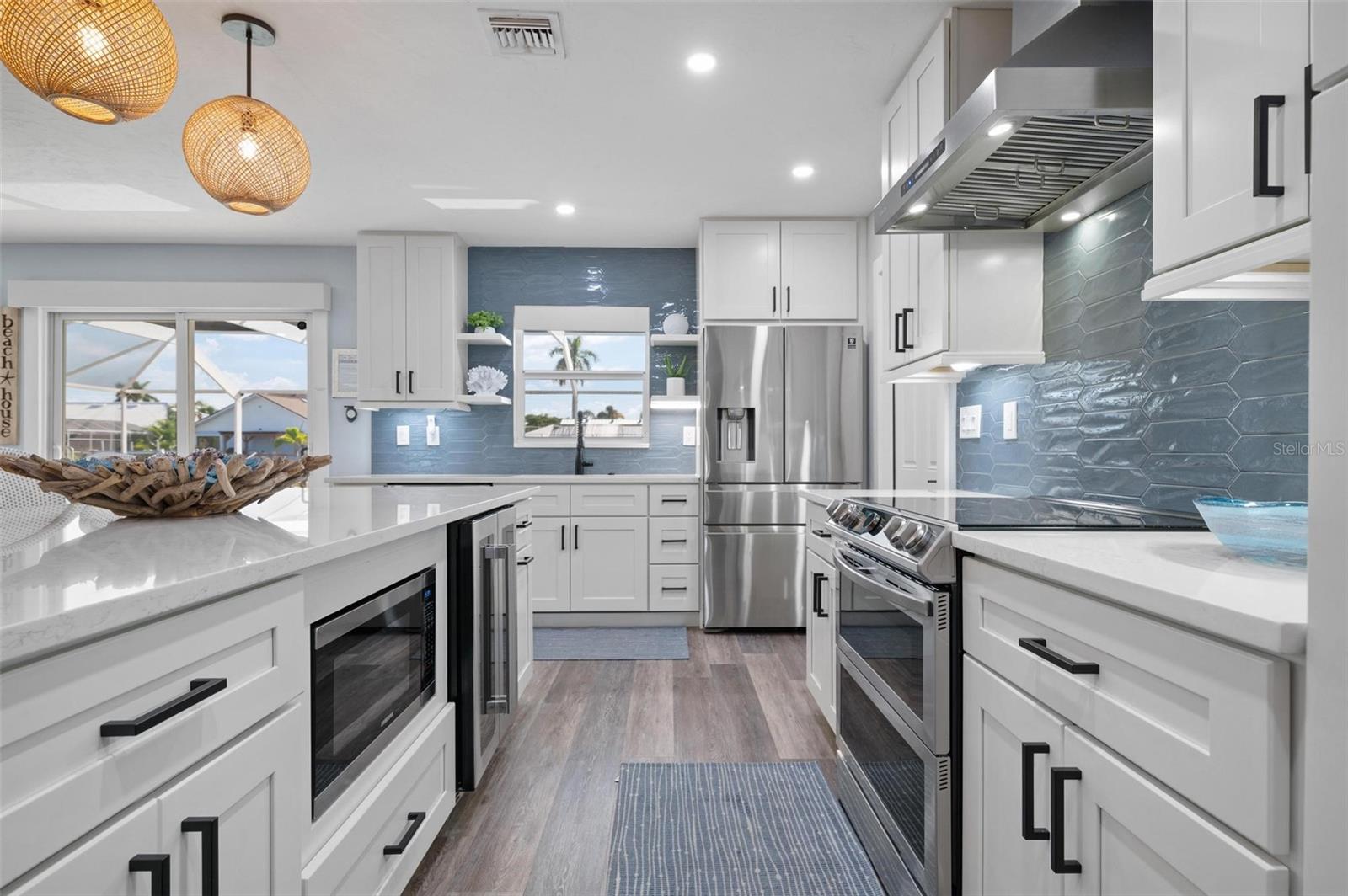 Image 8 of 33 For 3915 Coconut Terrace