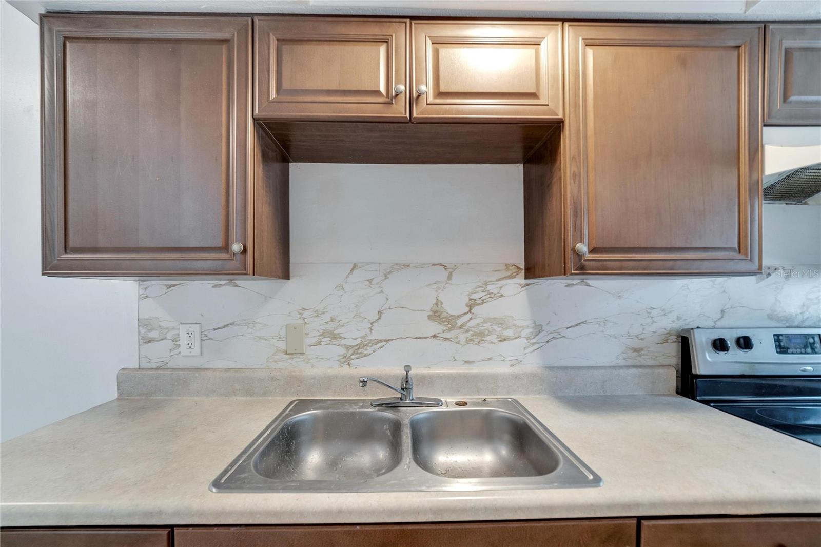 Image 18 of 41 For 8720 48th Street