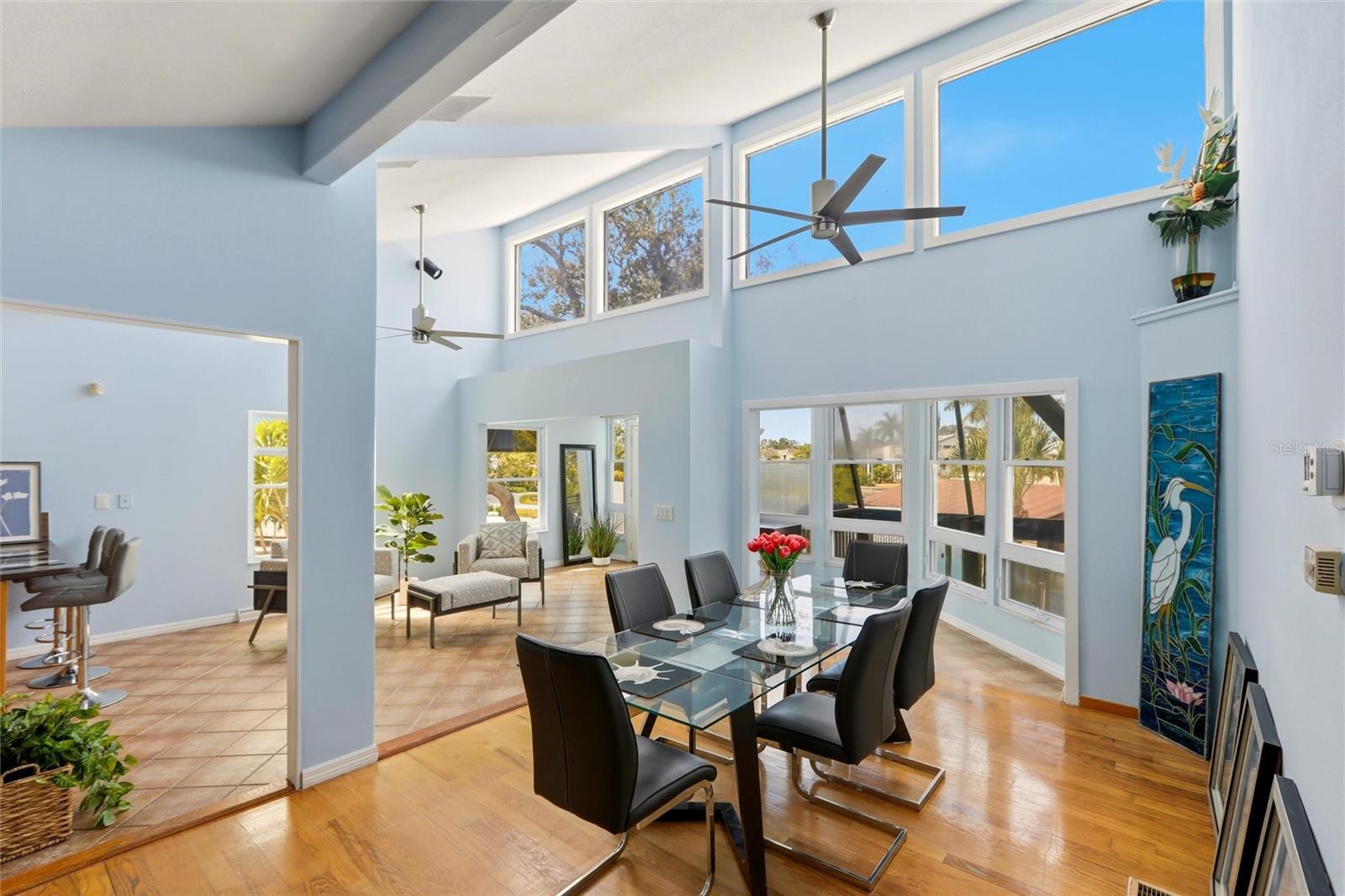 Image 15 of 62 For 557 Venice Lane