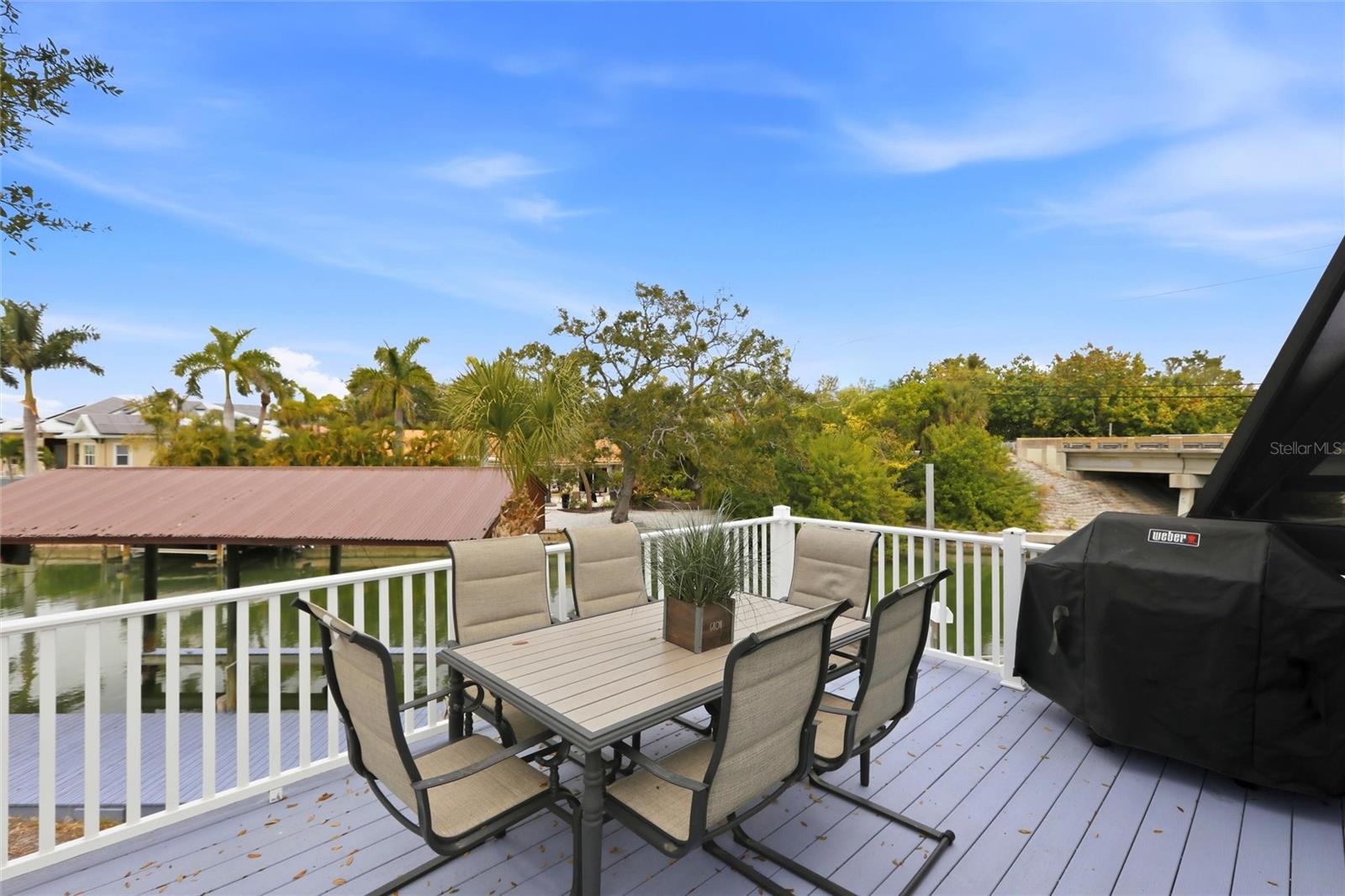 Image 44 of 62 For 557 Venice Lane