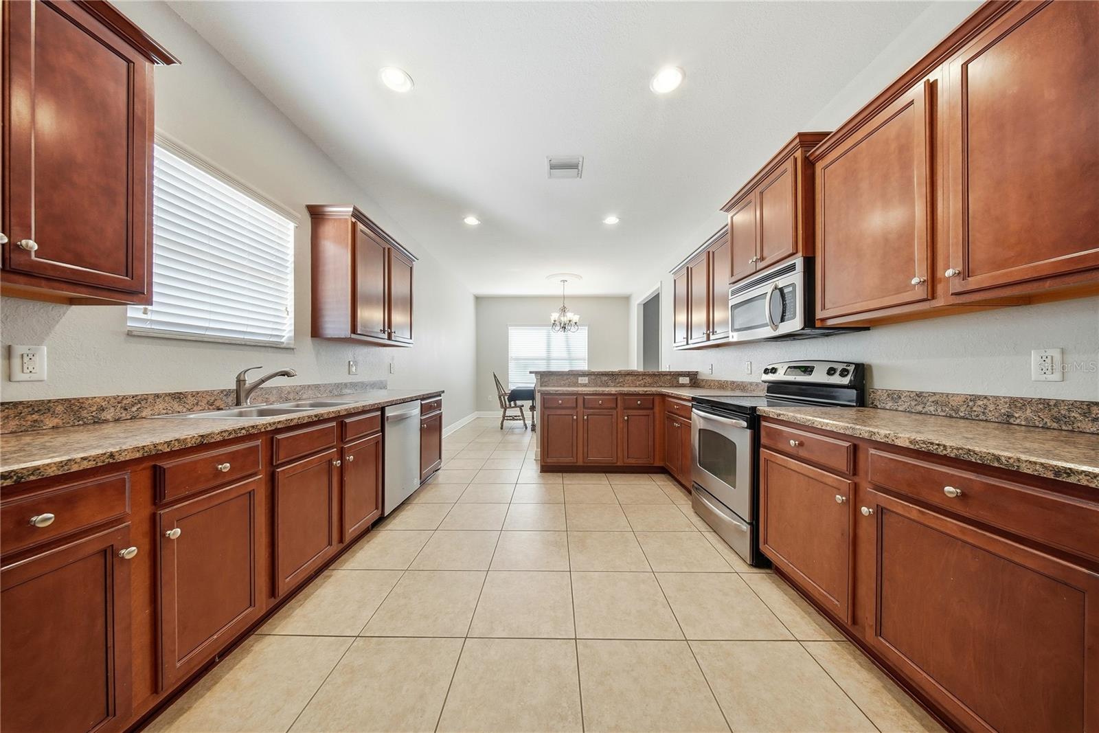 Image 16 of 47 For 11101 Irish Moss Avenue