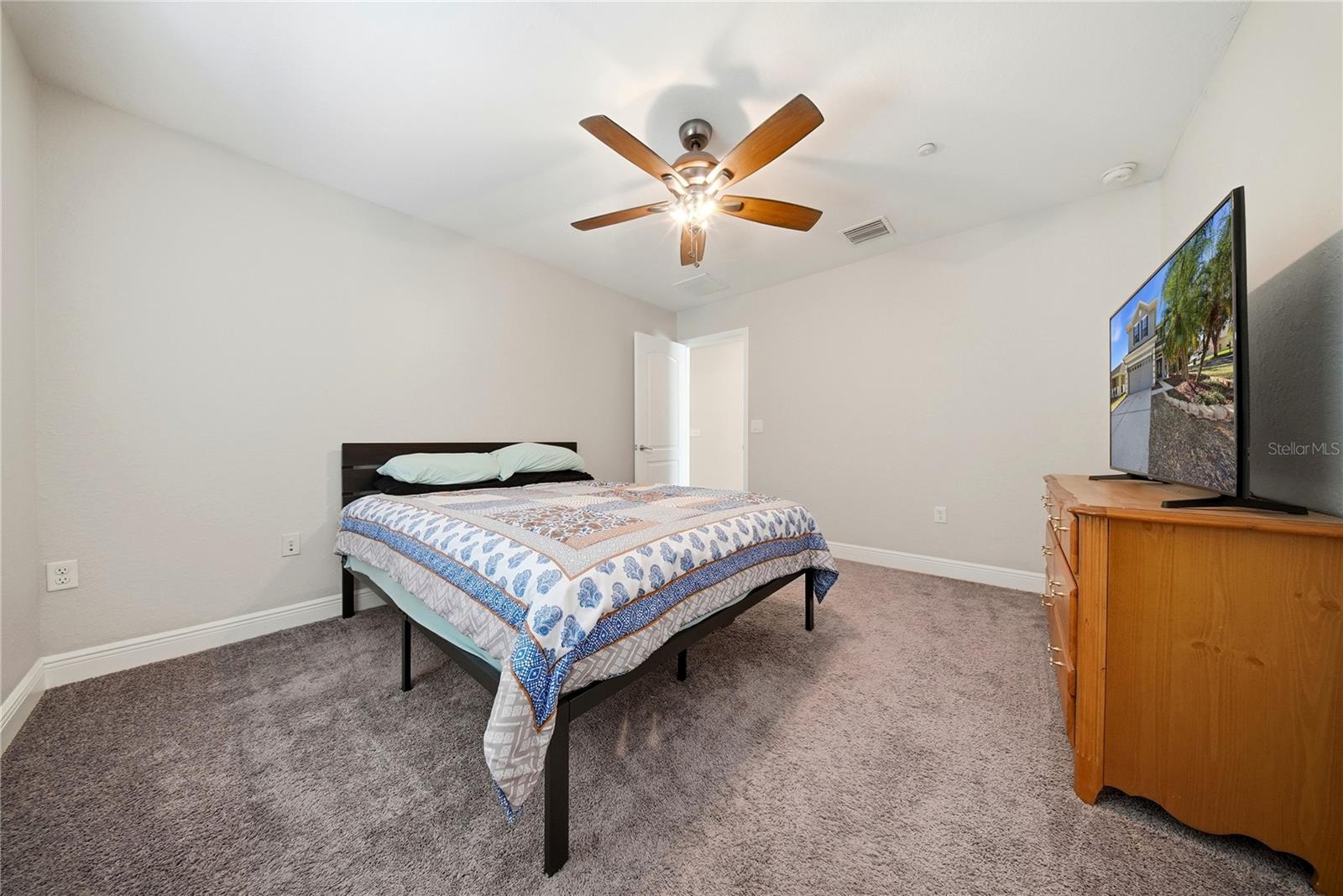 Image 26 of 47 For 11101 Irish Moss Avenue