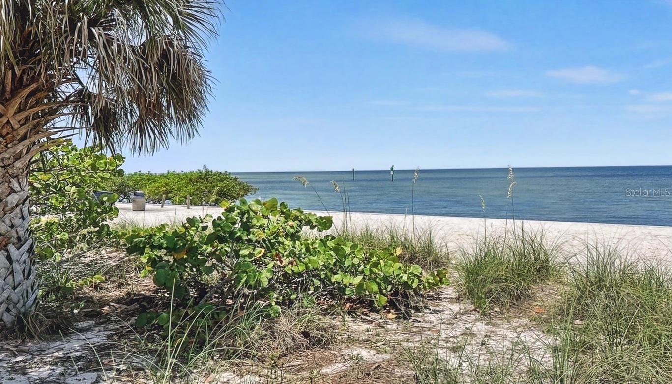 Image 28 of 29 For 311 Garvin Street 409c