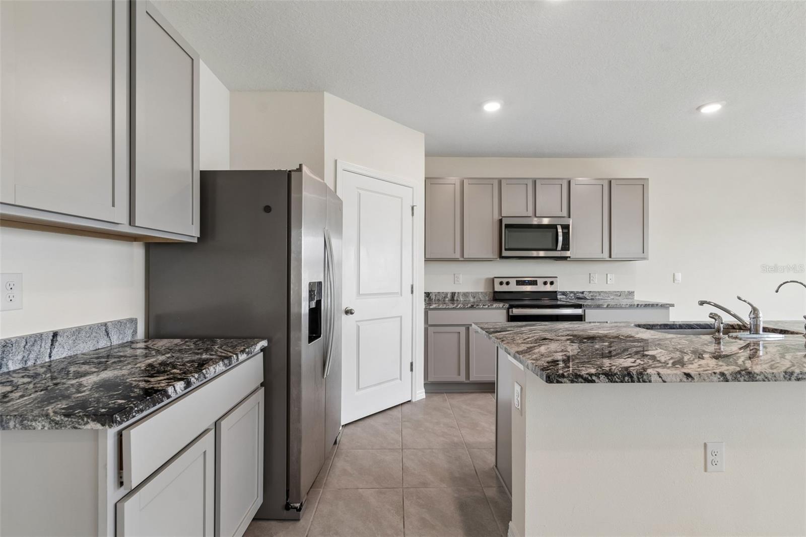 Image 17 of 100 For 8454 Ender Hills Drive