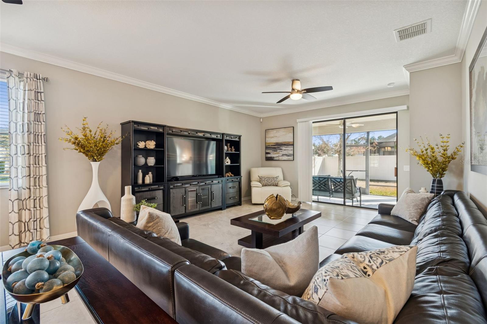 Image 15 of 47 For 21752 Indian Summer Drive