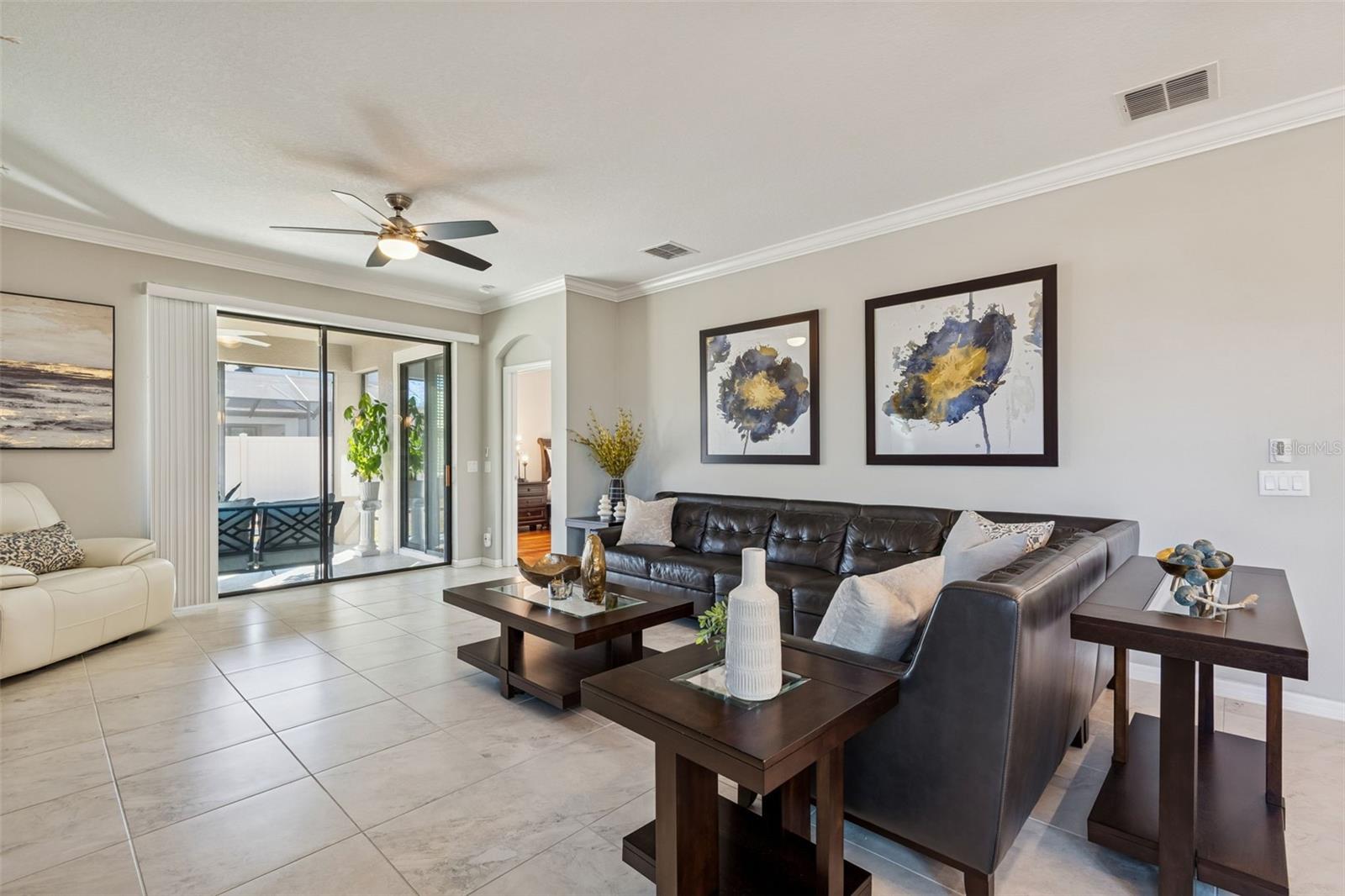 Image 16 of 47 For 21752 Indian Summer Drive