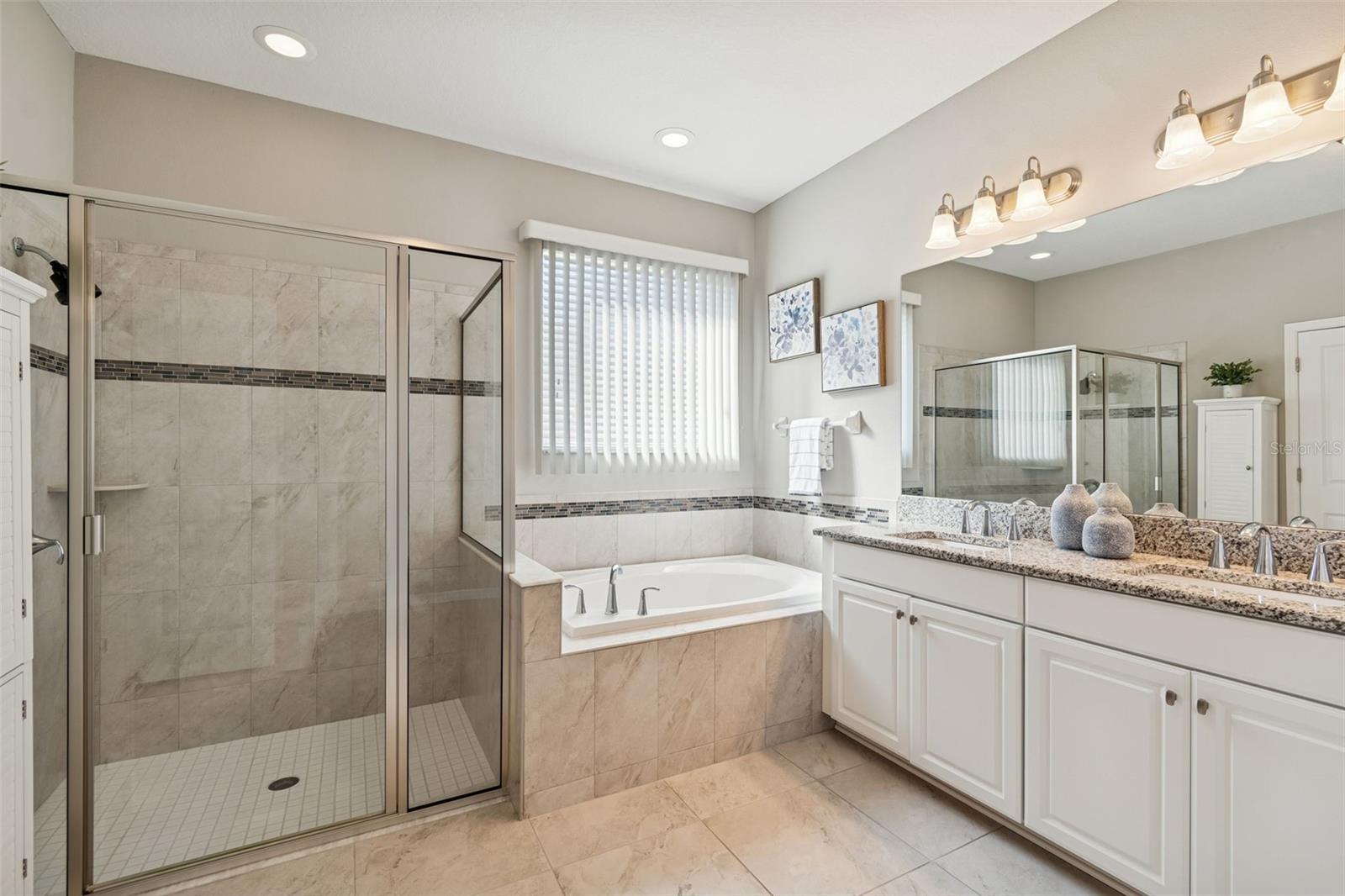 Image 23 of 47 For 21752 Indian Summer Drive