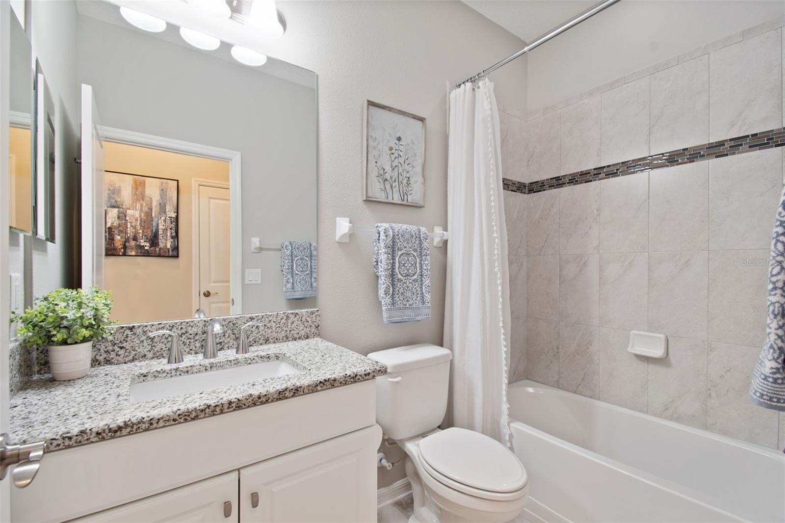 Image 25 of 47 For 21752 Indian Summer Drive