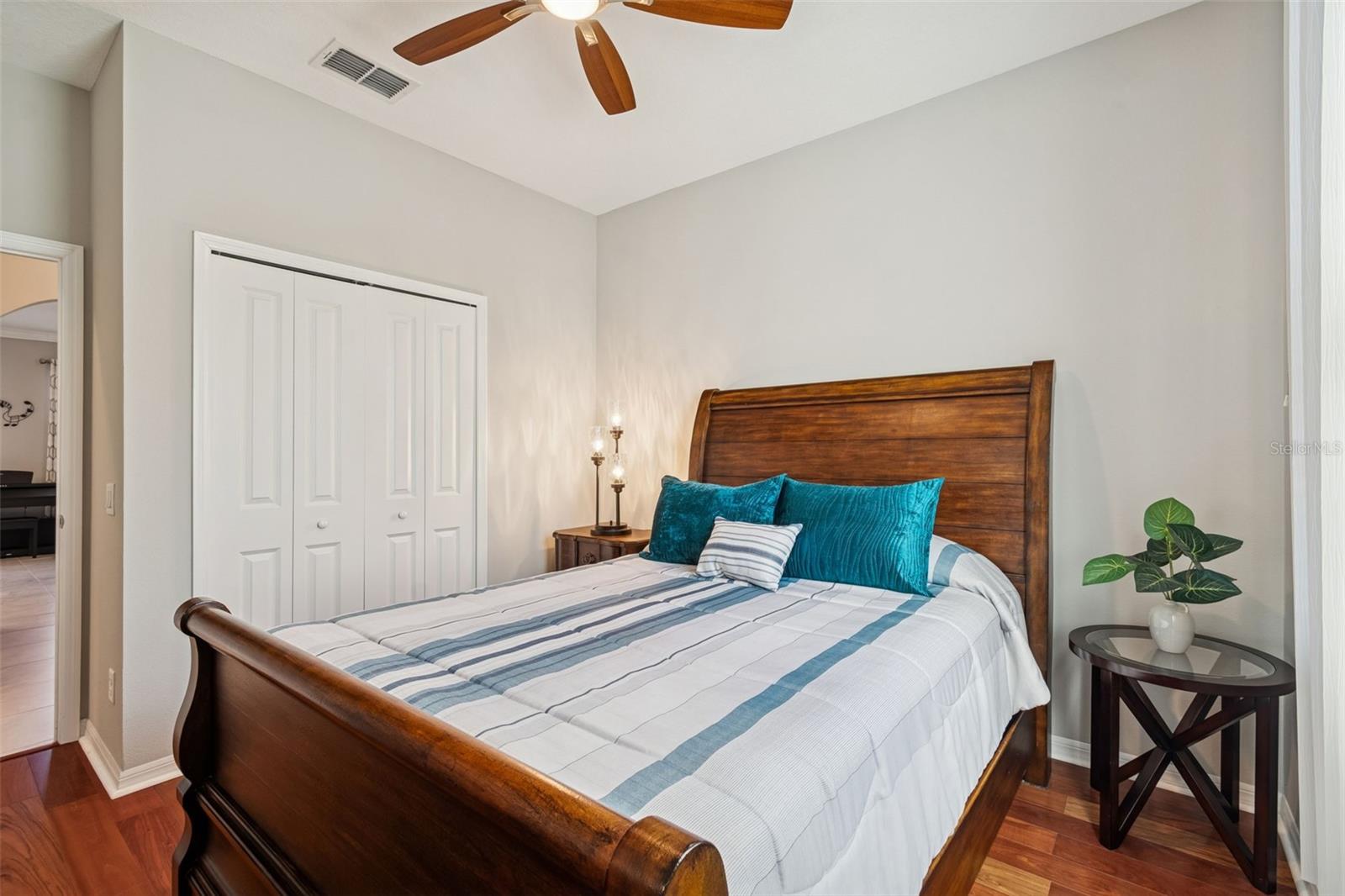 Image 27 of 47 For 21752 Indian Summer Drive