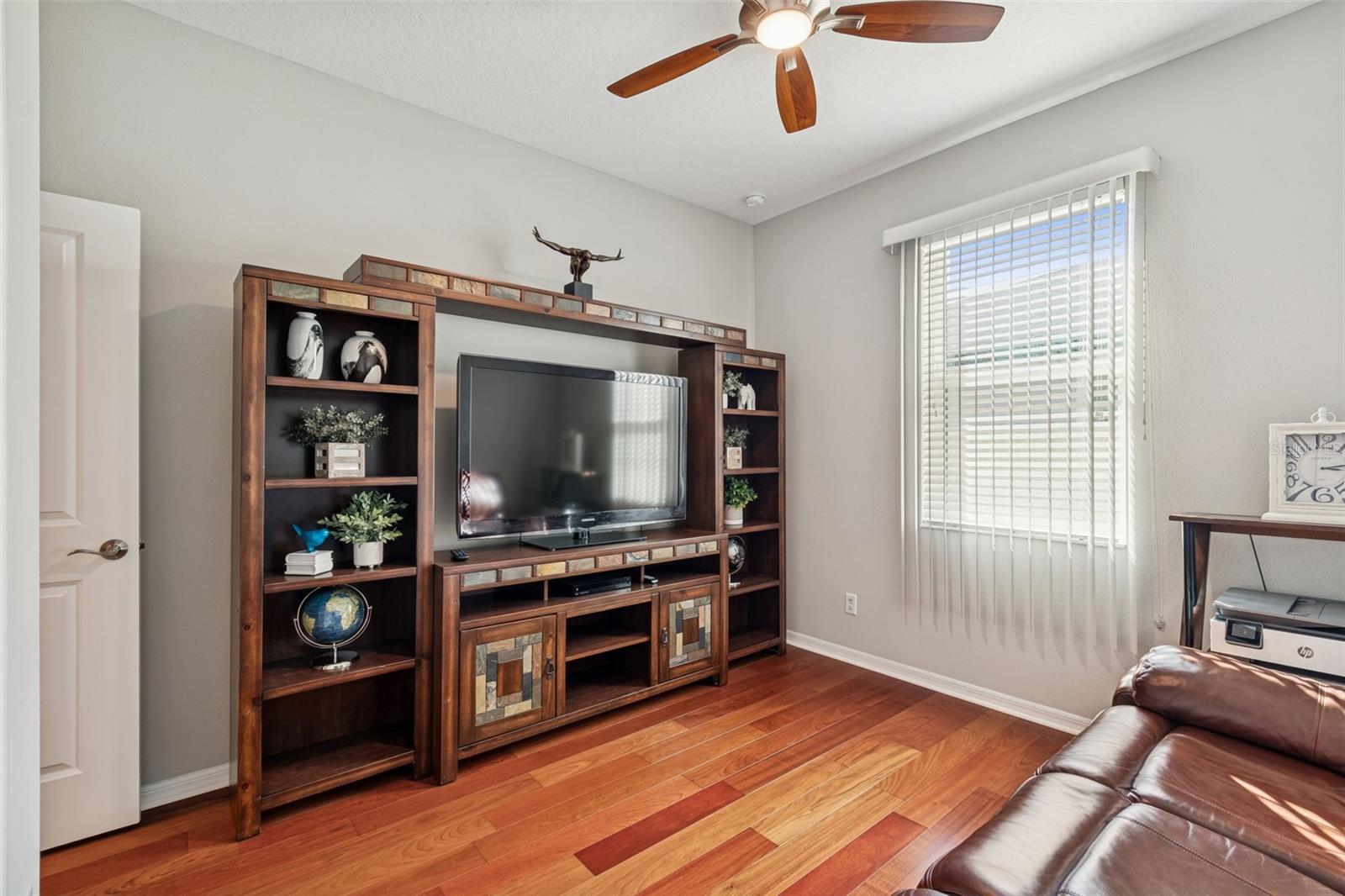 Image 29 of 47 For 21752 Indian Summer Drive