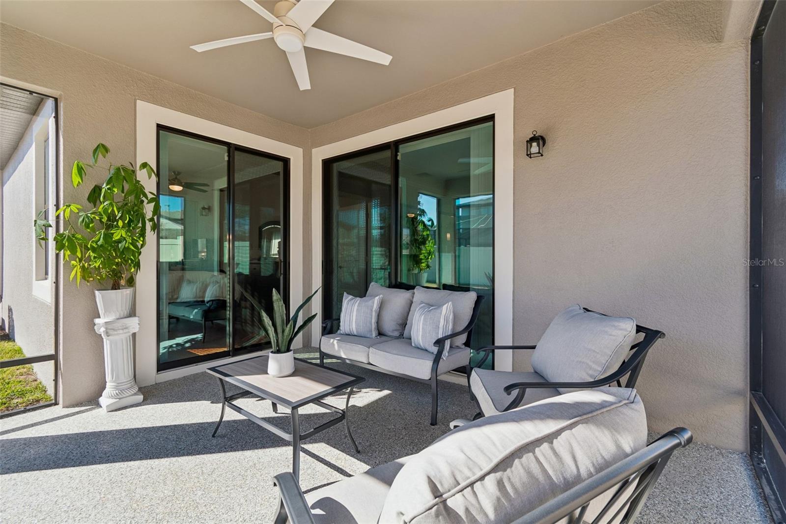 Image 32 of 47 For 21752 Indian Summer Drive