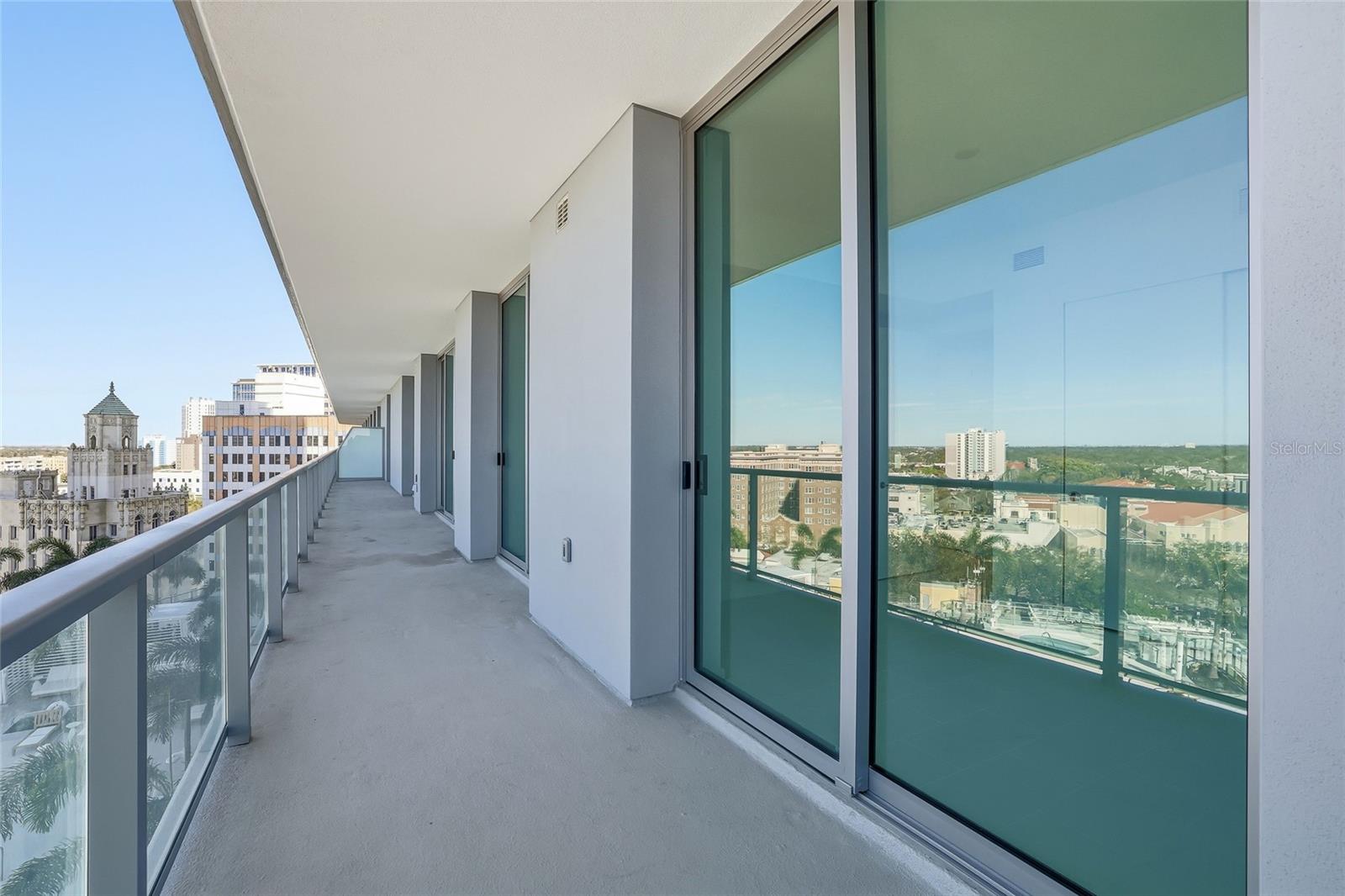 Image 38 of 74 For 400 Central Avenue 1002