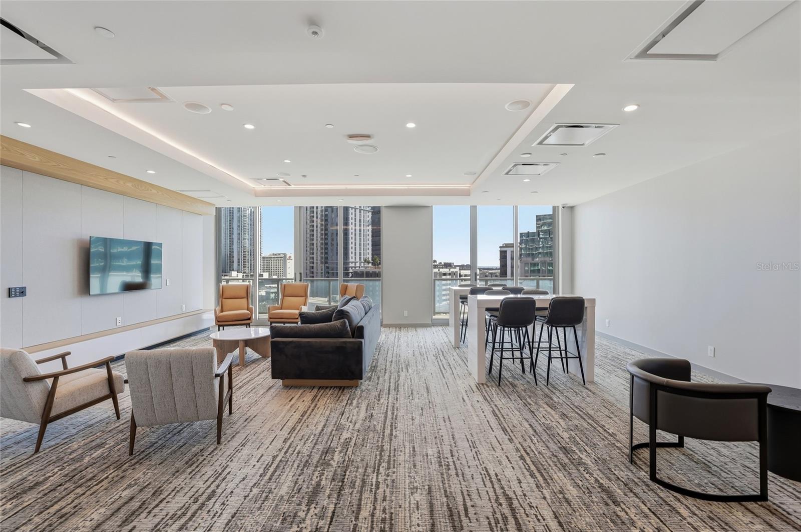 Image 51 of 74 For 400 Central Avenue 1002