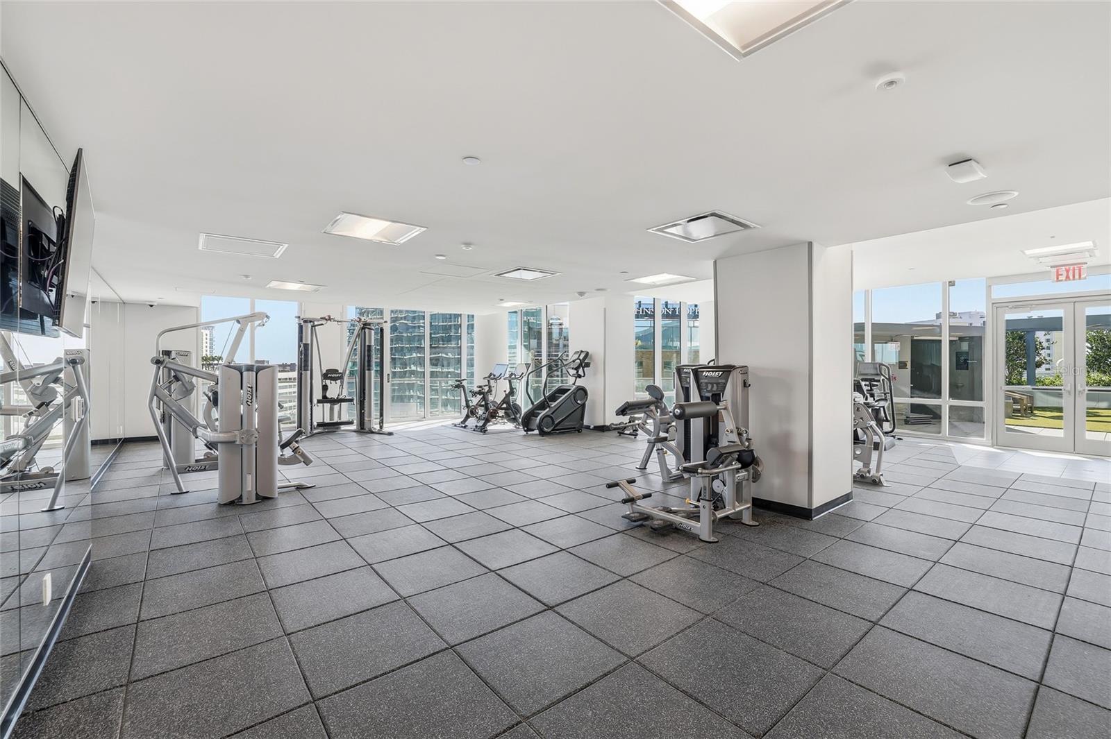 Image 54 of 74 For 400 Central Avenue 1002